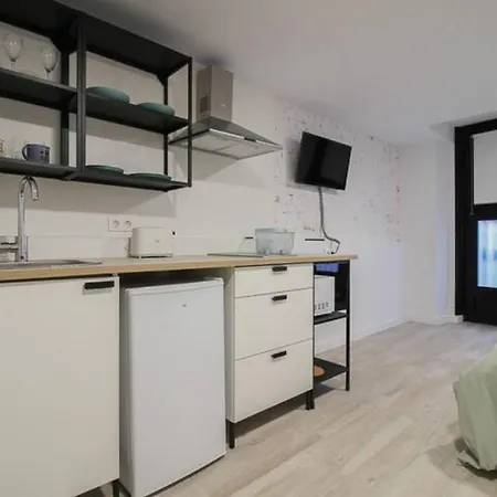 Estudio En El Centro De * Santander